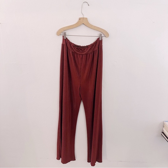Urban Outfitters Pleated Rust Shiny Pants Elastic Waistband - Picture 4 of 7